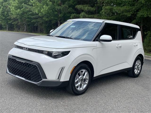 2023 kia soul lx