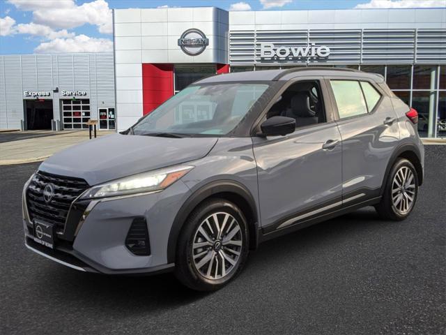 2024 nissan kicks sr