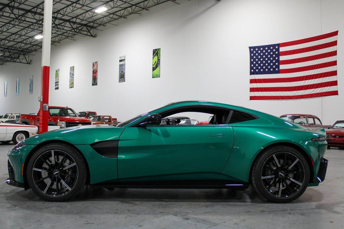 2020 aston martin vantage