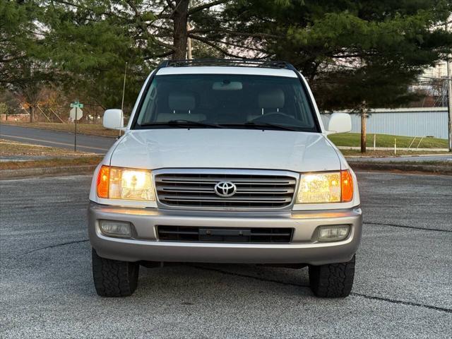 2004 toyota land cruiser base