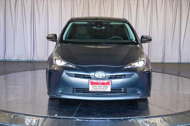 2021 toyota prius l