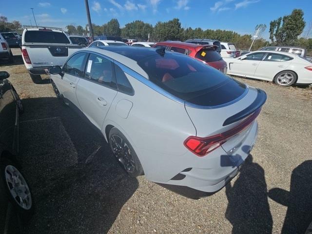 2022 kia k5 gt-line