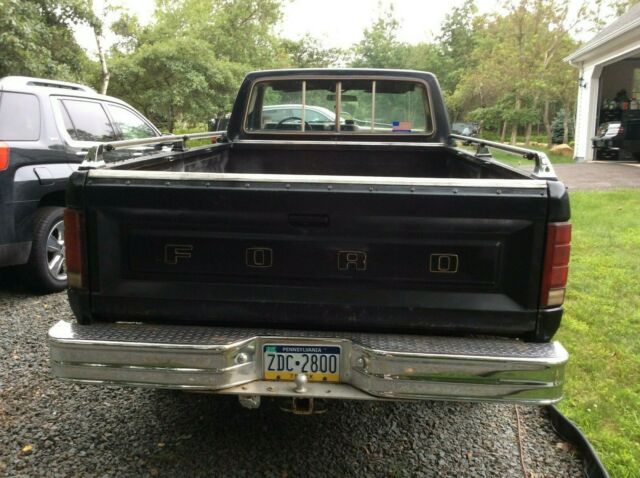 1982 ford f-150 4x4; modified 351w v8 engine