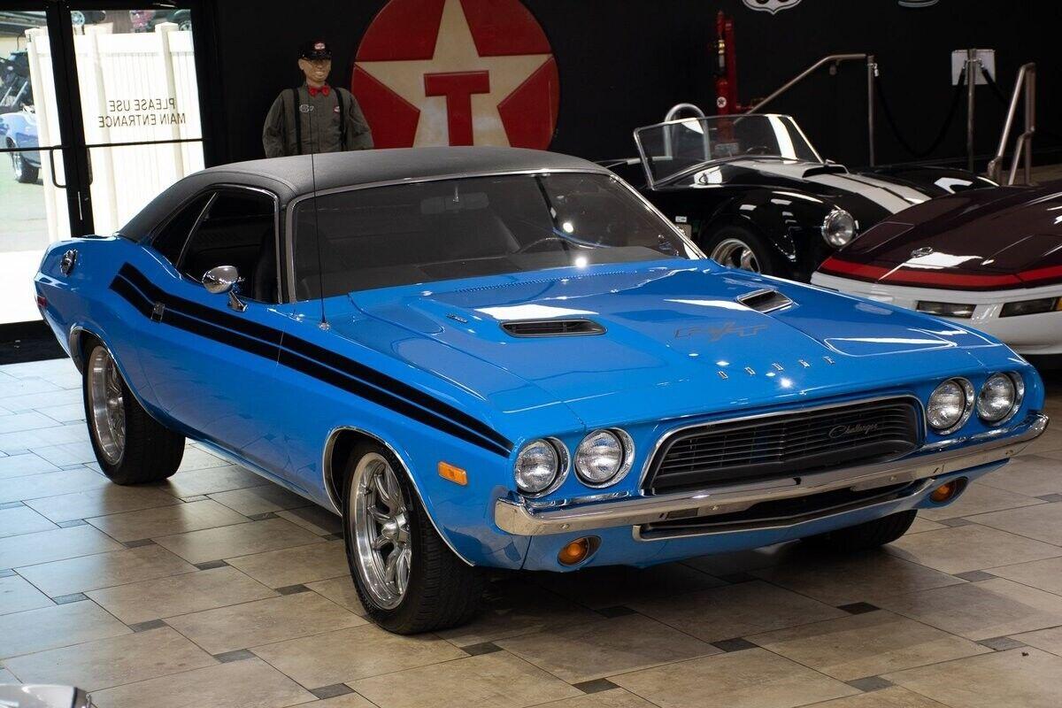 1972 dodge challenger restomod 383c.i. big block v8