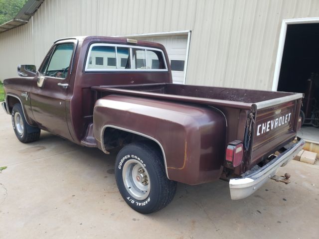 83 chevrolet stepside short bed, original paint, 383 power