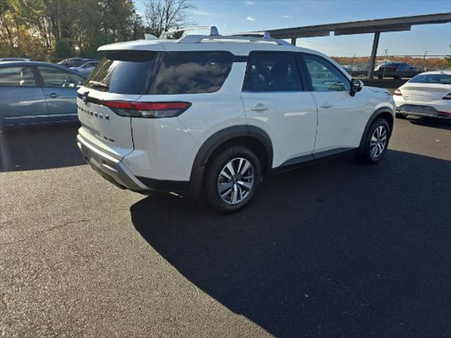2023 nissan pathfinder sl 4wd