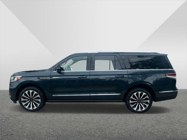 2022 lincoln navigator reserve
