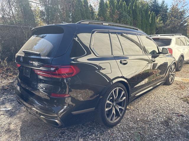 2022 bmw x7 m50i