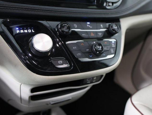 2019 chrysler pacifica limited