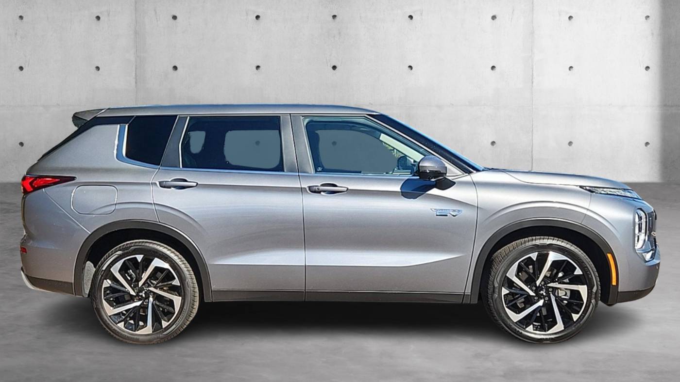 2023 mitsubishi outlander phev se