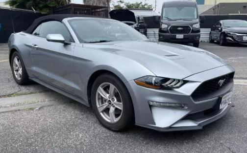 2023 ford mustang