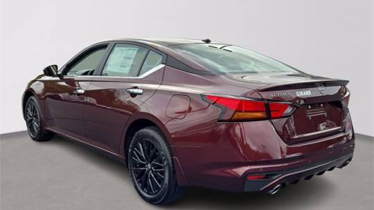 2025 Nissan Altima