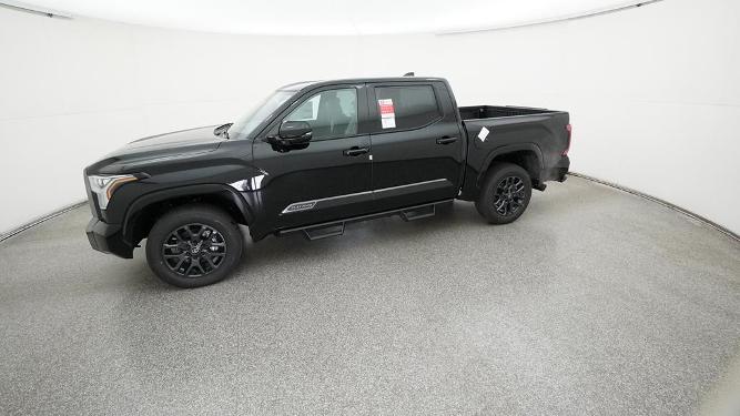 new 2025 toyota tundra 4wd platinum