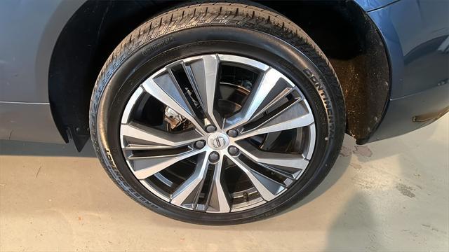2022 volvo xc60 b5 momentum