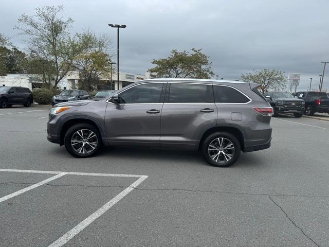 2016 toyota highlander xle