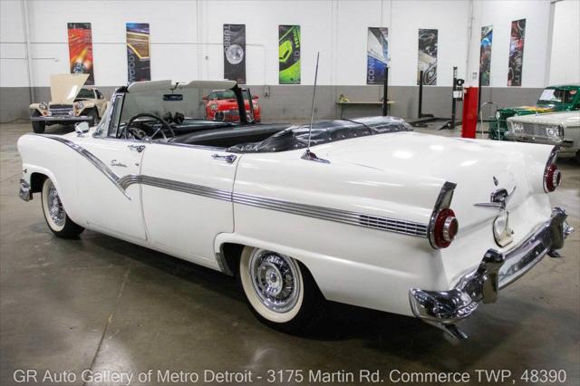 1956 ford fairlane