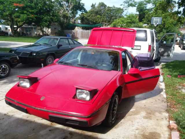 pontiac fiero 2m4 1984