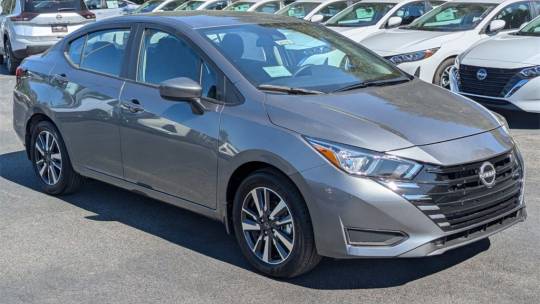 2024 Nissan Versa 1.6 sv