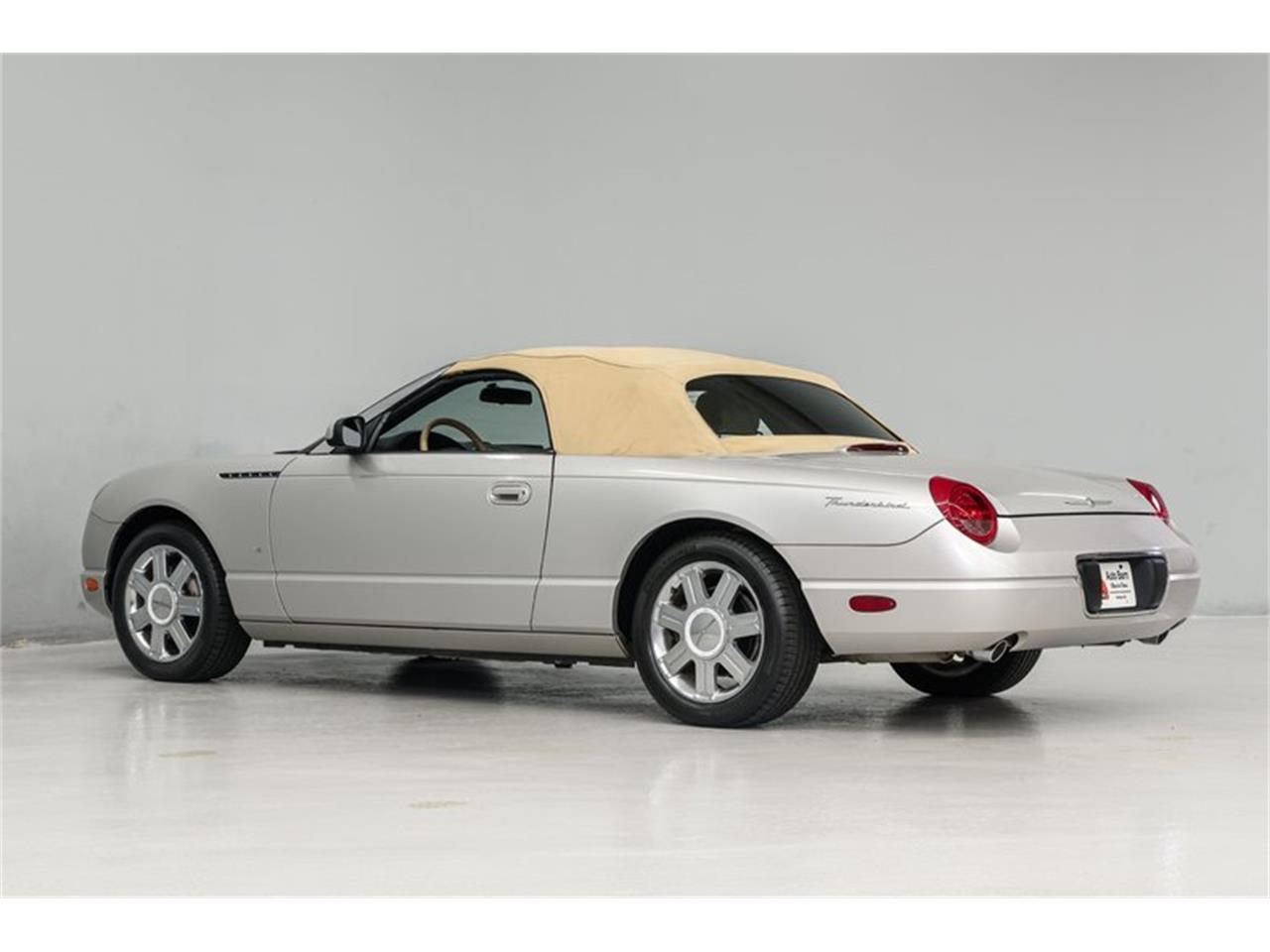 2004 ford thunderbird