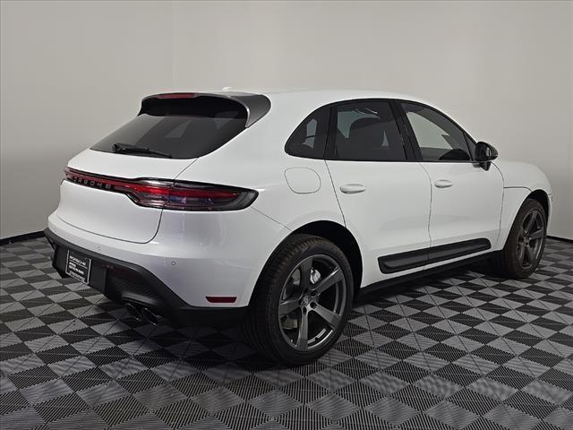 2024 porsche macan t