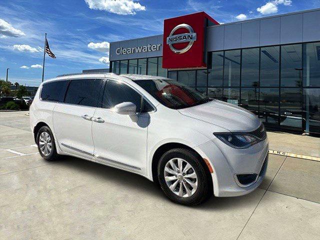 2022 chrysler pacifica touring l