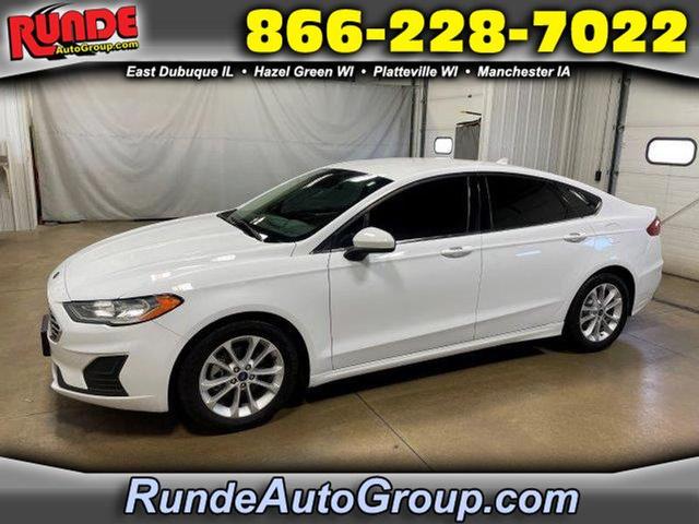 2020 ford fusion se