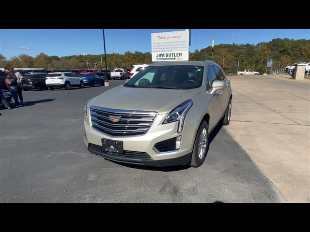 2017 cadillac xt5 base