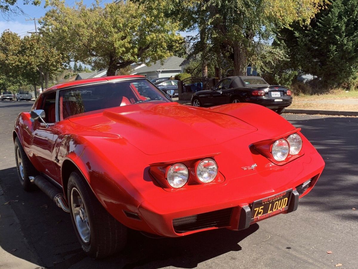 1975 chevrolet corvette red rwd automatic coupe