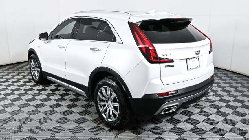 2022 cadillac xt4 premium luxury