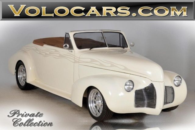 1940 pontiac deluxe