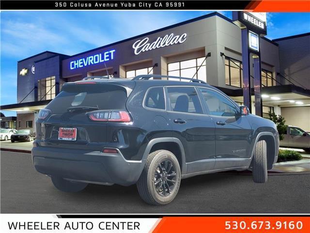 2023 jeep cherokee altitude