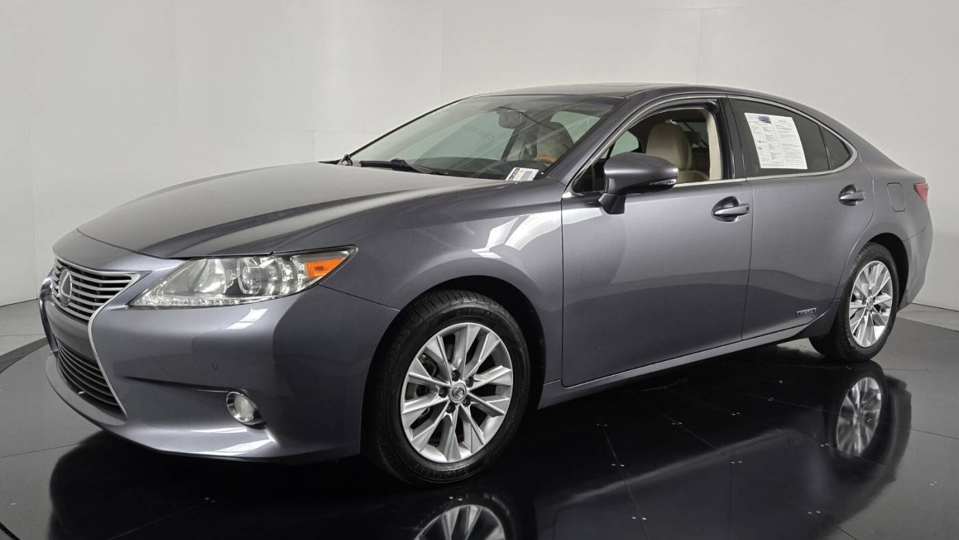 2013 lexus es 300h base
