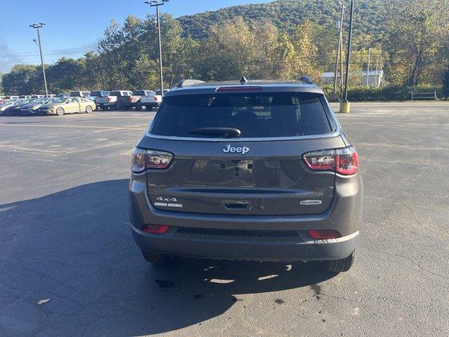 2021 jeep compass latitude