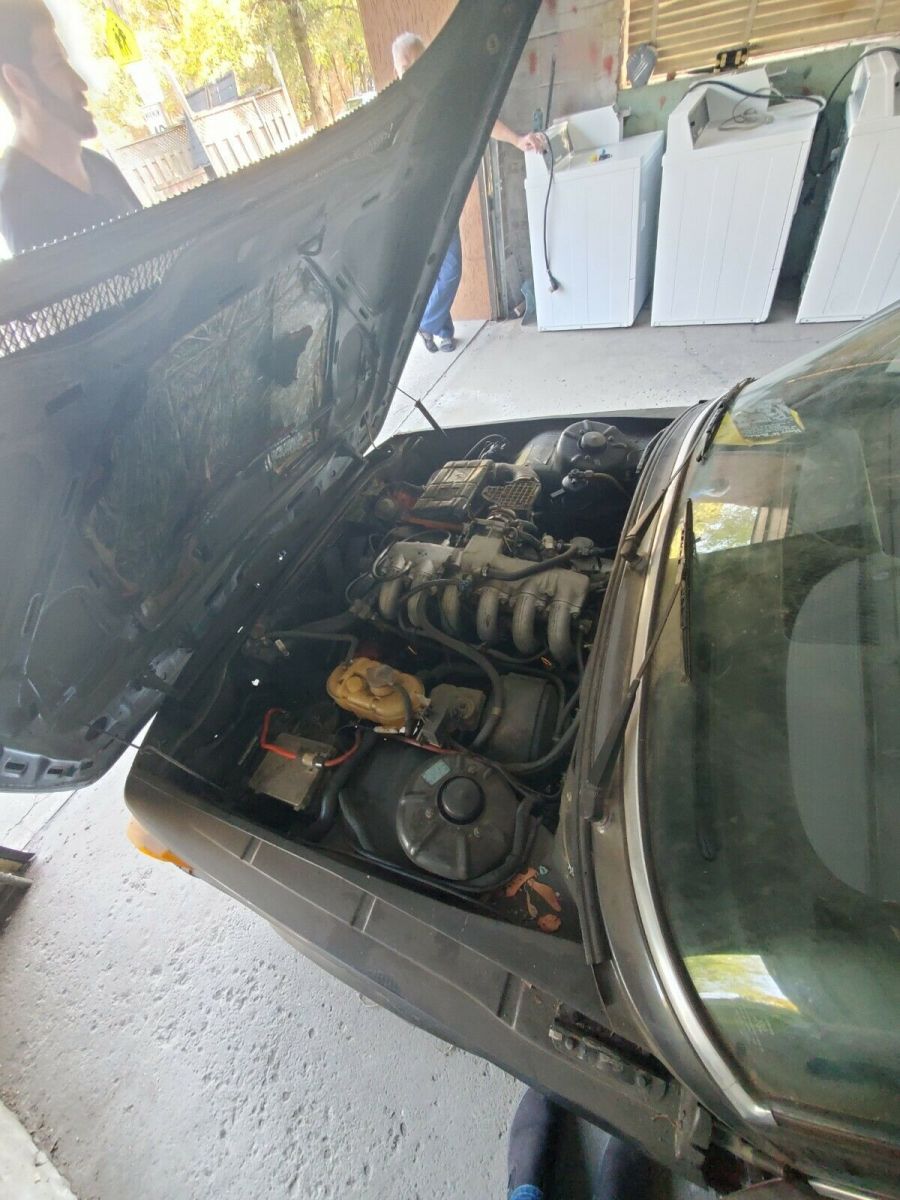 1981 bmw 528i + 1979 bmw 528i parts car