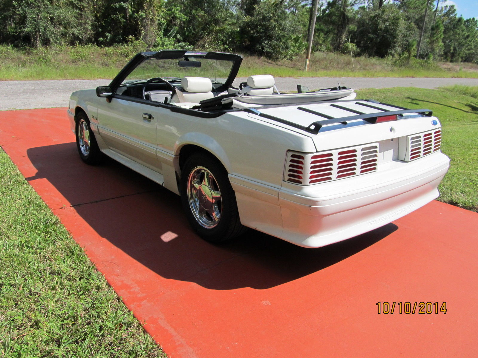 1992 ford mustang gt convertible 2-door 5.0l