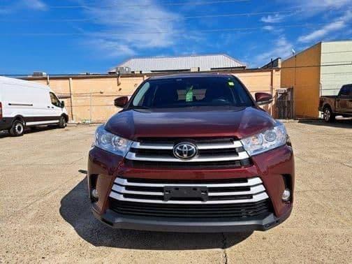 2017 toyota highlander in chicago, illinois