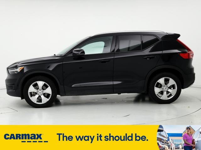2021 volvo xc40 t5 momentum
