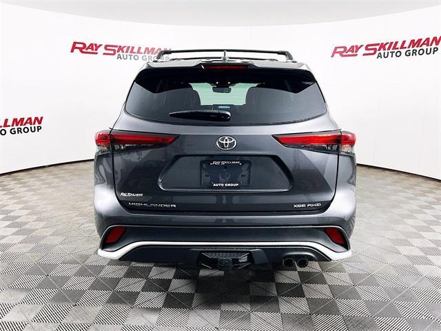2021 toyota highlander xse