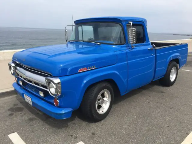 1957 ford f-100 shortbed pickupo