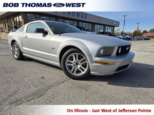 2005 ford mustang gt premium