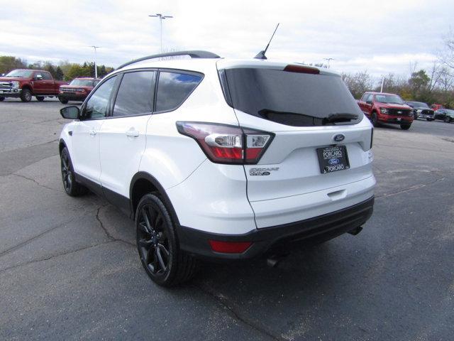 2018 ford escape se