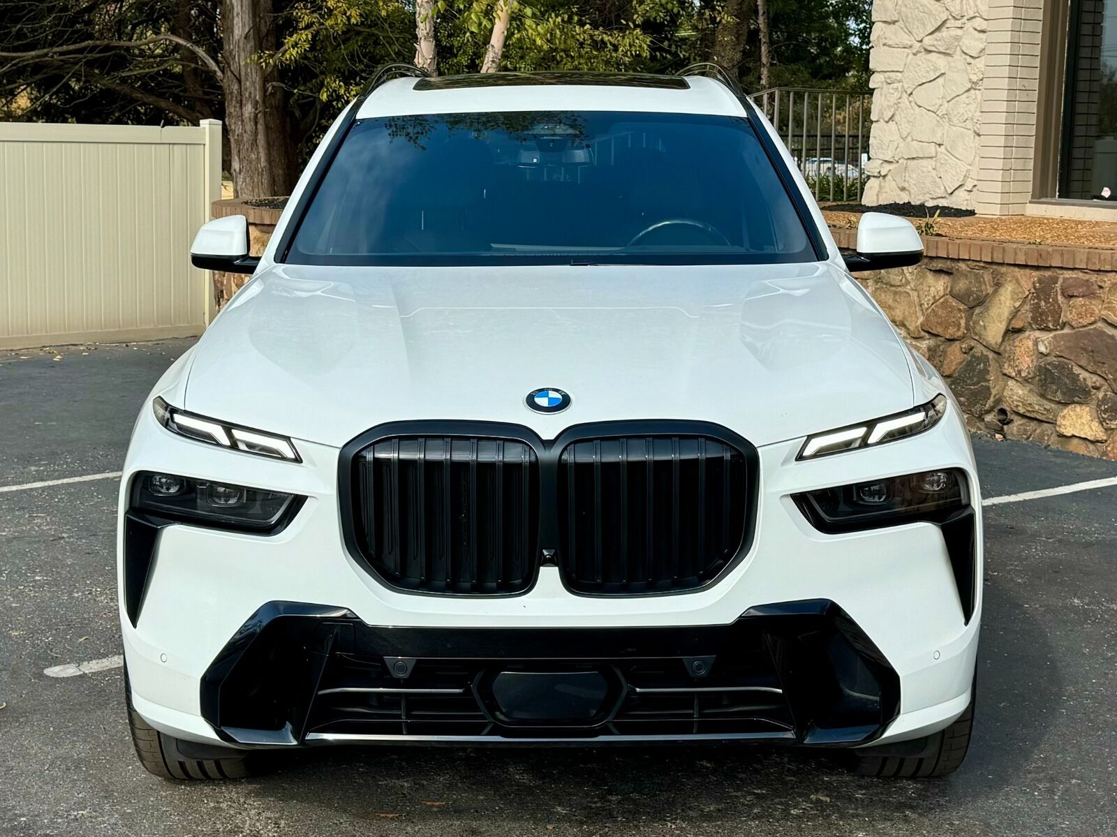2023 bmw x7 xdrive40i m sport pkg w/22 inch wheels w/85k msrp!