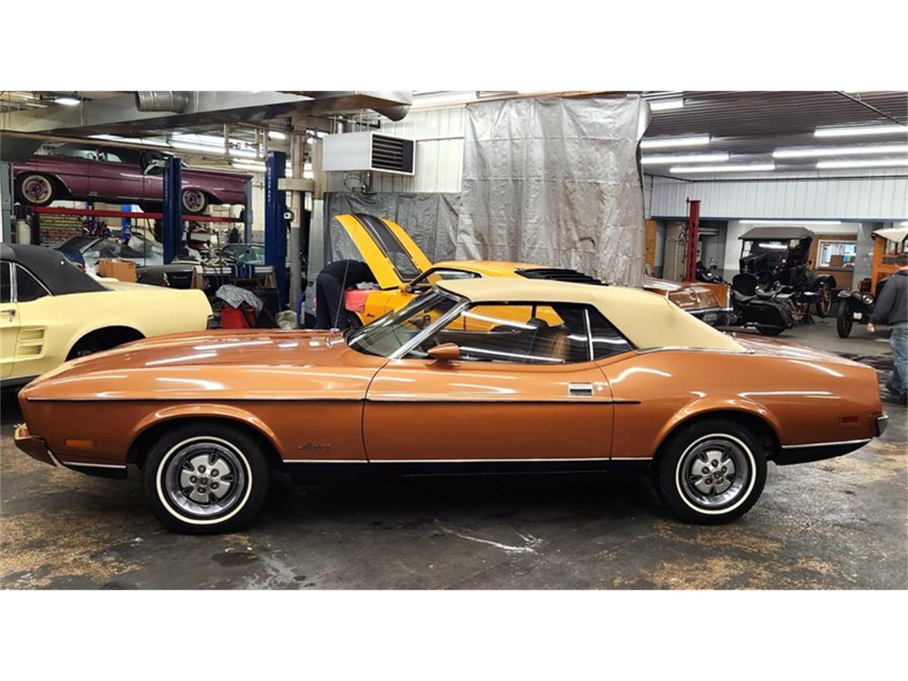 1973 ford mustang