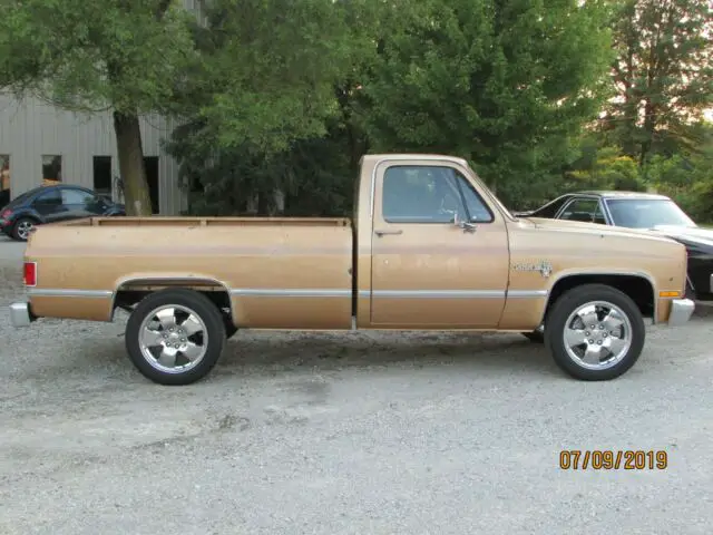 1986 rust free! square body chevrolet c-10 reg. cab. long bed custom deluxe 2wd