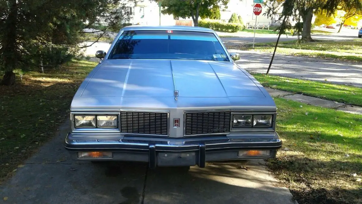 1984 oldsmobile delta 88 - if you make a reasonable offer, you can bid & buy !