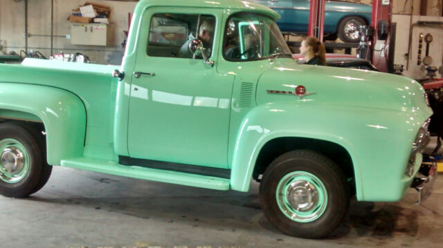 1956 ford f100 v8 - professionally restored - clear title - priced to sell!