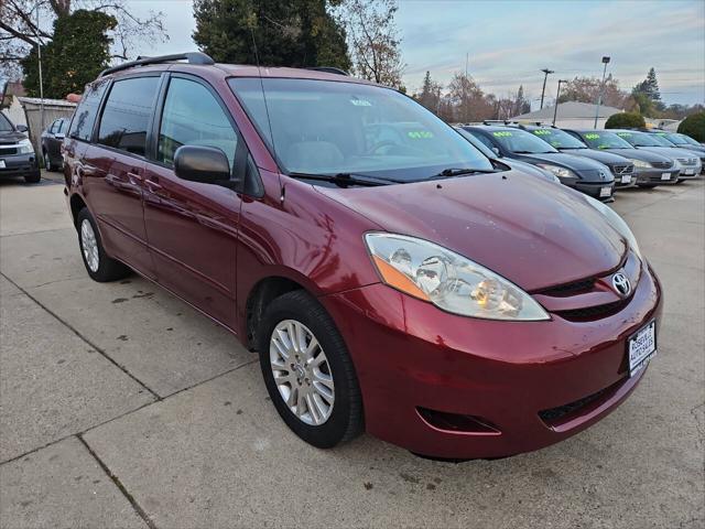 2008 toyota sienna le