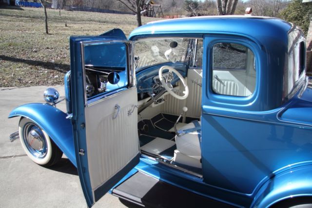1932 ford 5 window coupe steel body fiberglass fenders