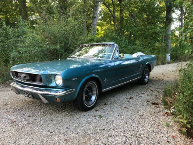 1966 ford mustang convertible must seeford mustang convertible must see