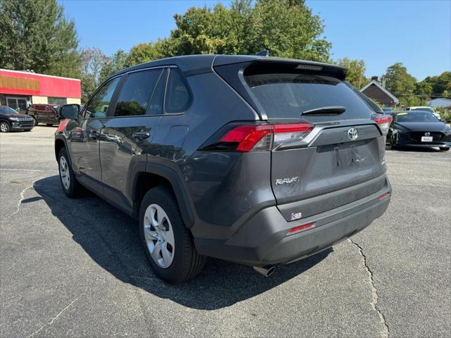 2024 toyota rav4 le